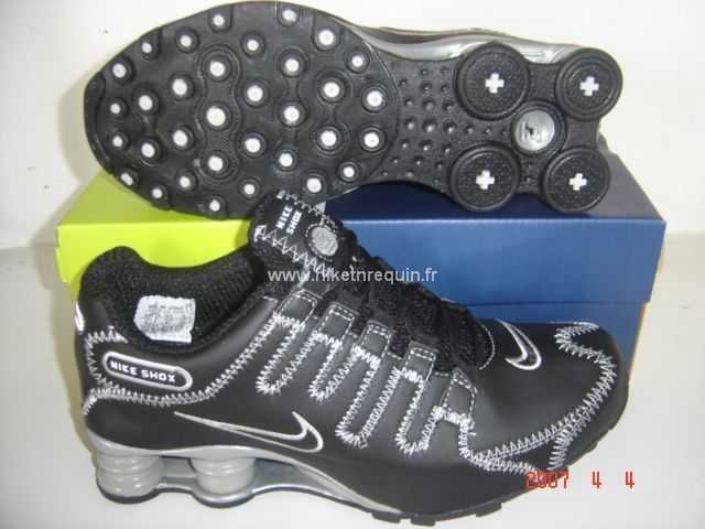 Fonctionnelle Nike Shox Nz Noir Et Argente